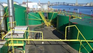 Serbatoi contenenti prodotti chimici e carburanti 07