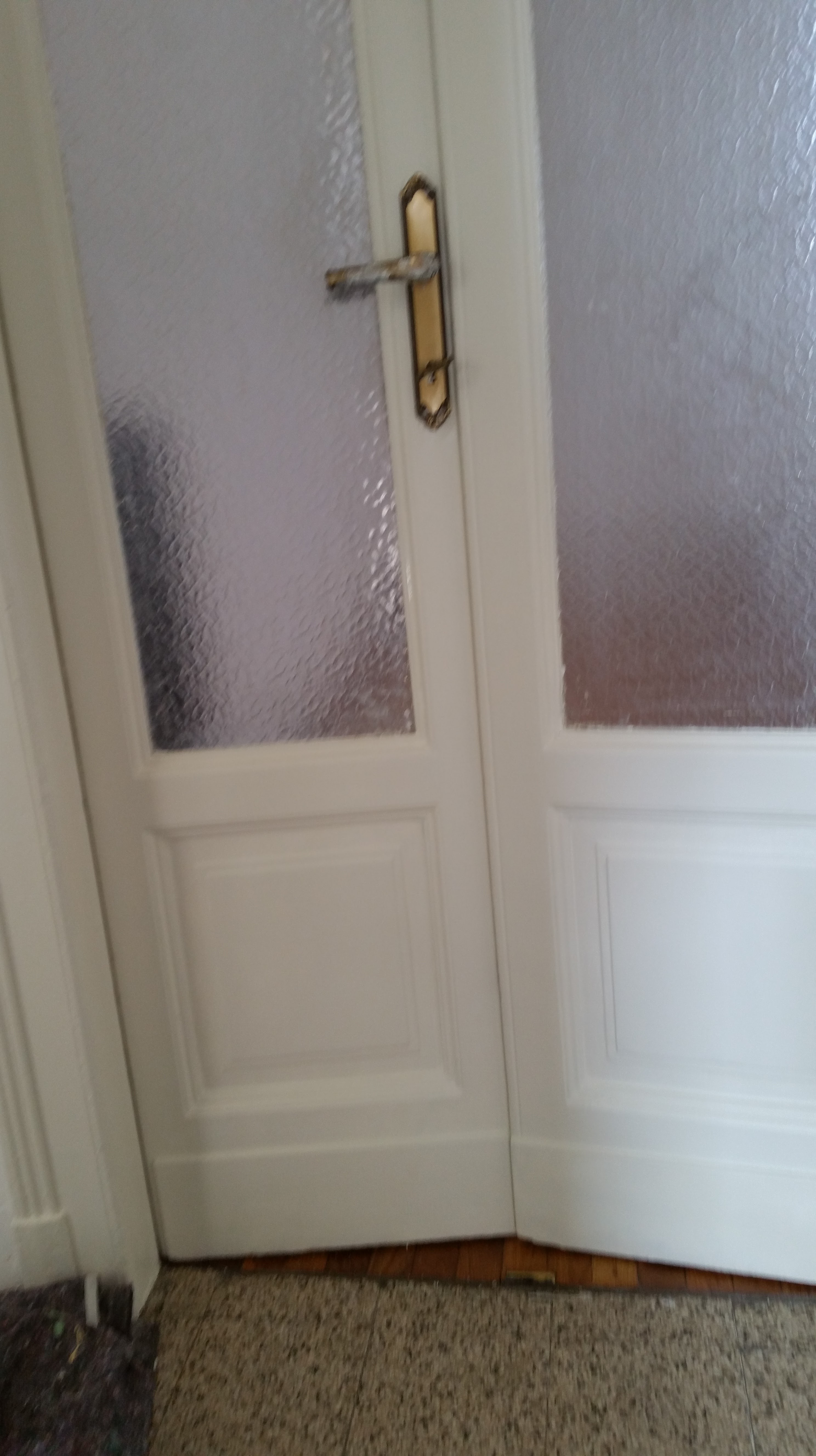 verniciatura porte E Stipiti in legno 03 ristrutturazionmilano.com.jpg