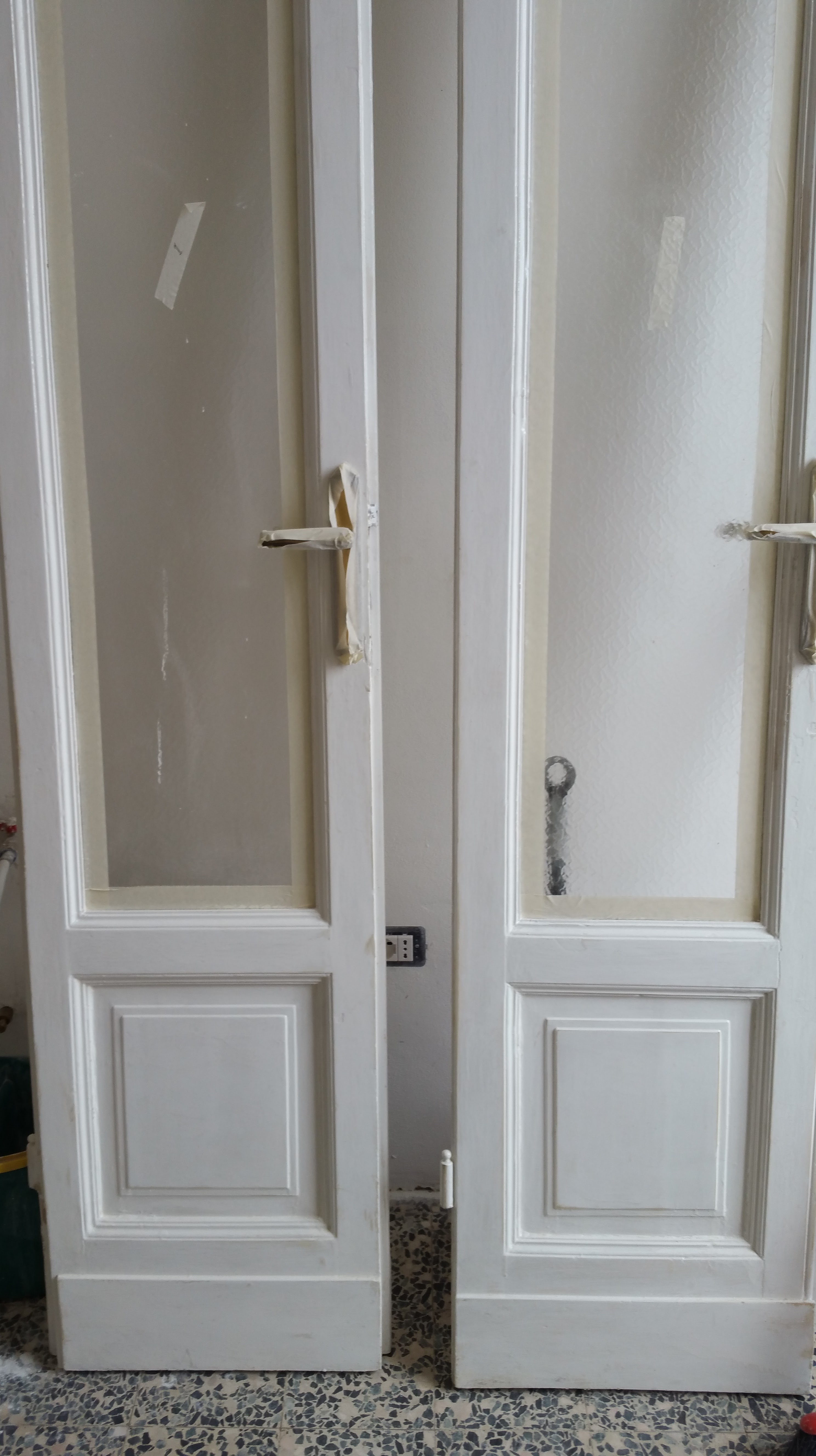 verniciatura porte E Stipiti in legno 09 ristrutturazionmilano.com.jpg